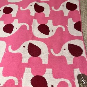 In 2 Green Organic Cotton Crib Blanket ,Throw Blanket-Baby BlanketElephants -NWT